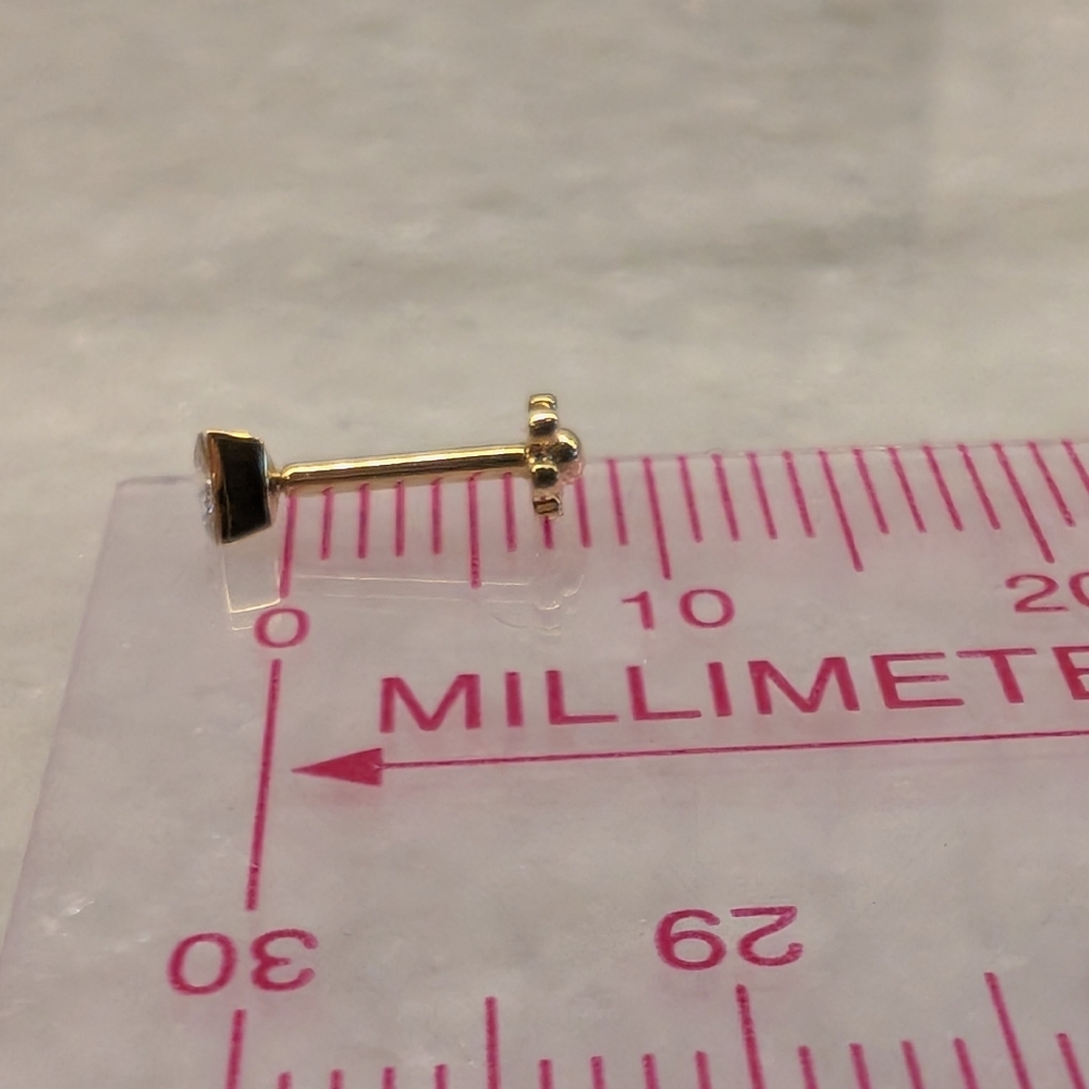 Maria Tash Invisible Set Triangle Diamond Threaded Stud 3mm - Picture 7 of 8